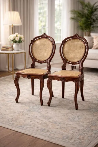 Cadeiras medalhões antigas em madeira nobre com palhinha original 