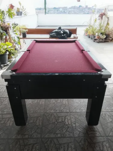Troca de pano de mesa de bilhar