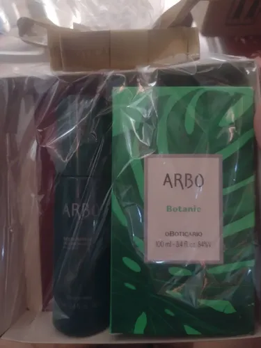 Kit perfume arbo botanic mais body spray