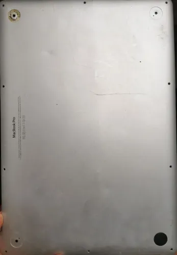Tampa inferior Macbook Pro 2013
