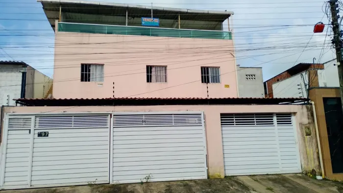 VENDO ou ALUGO Prédio com 3 casas em Garapú! Baixei pra vender logo. 240 mil cada casa.
