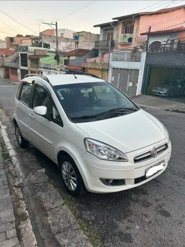 Fiat Idea Attractive 1.4 Fire Flex 8V 5P 2015