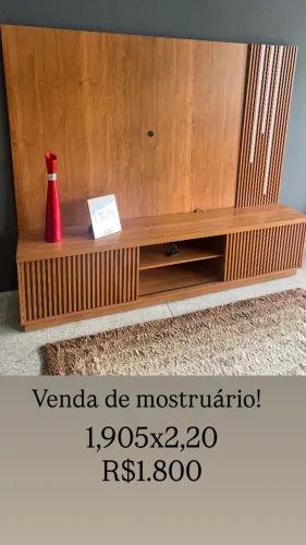 Painel com rack 