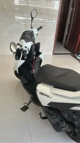 Moto Elite 125