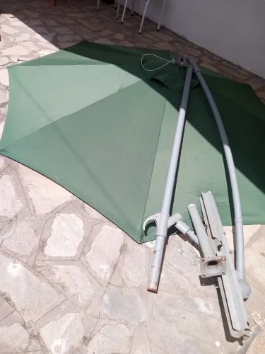 Umbrelone guarda sol