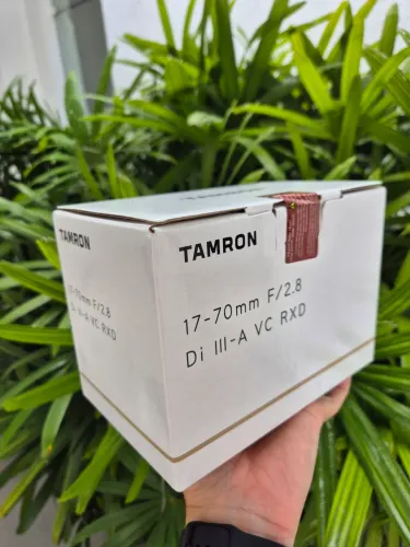 Lente Tamron 17-70mm F/2.8 NOVA LACRADA