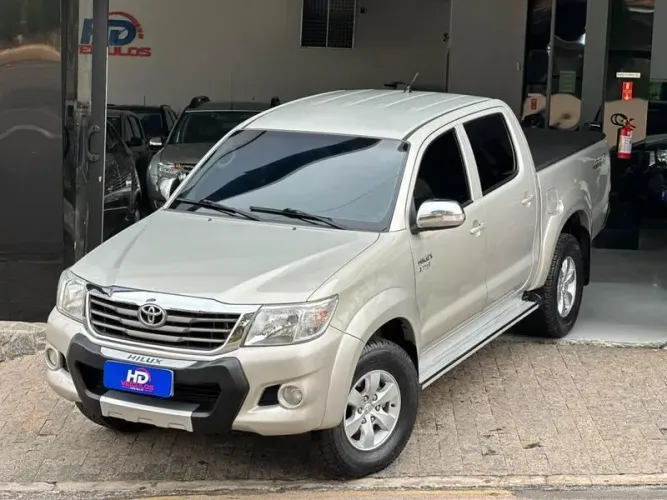 Toyota Hilux CD SRV 4X4 2.7 Flex 16V Aut. 2013