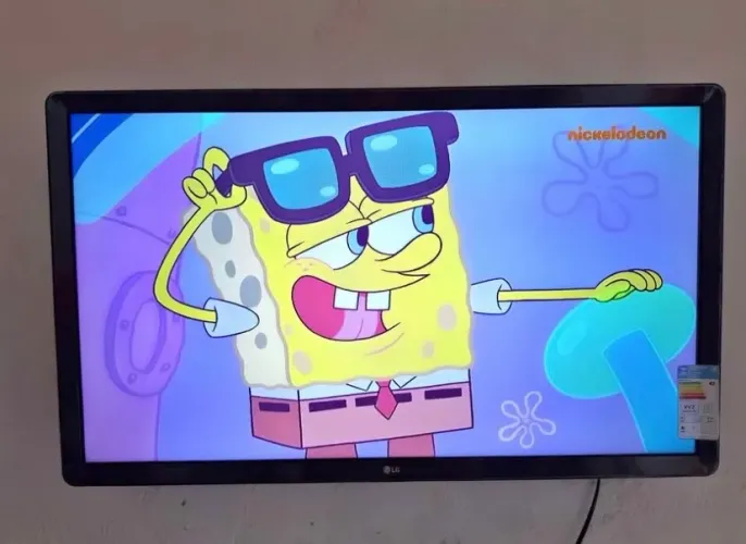 TV SMART 32