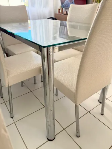 Mesa de jantar 4 lugares