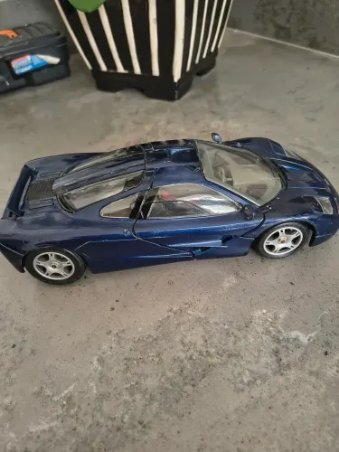 01 miniatura Maisto escala 1:18, MacLaren f1