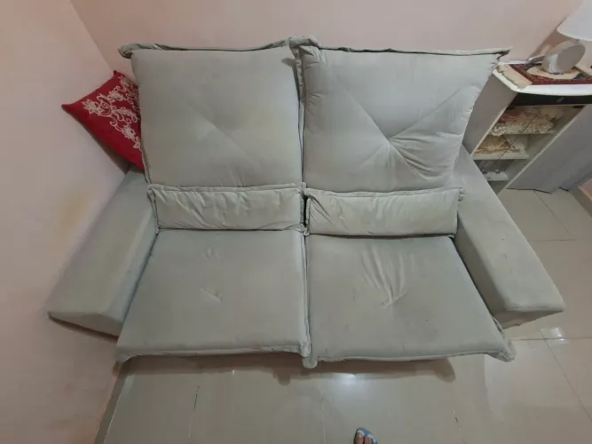 Sofá Retrátil e Reclinável