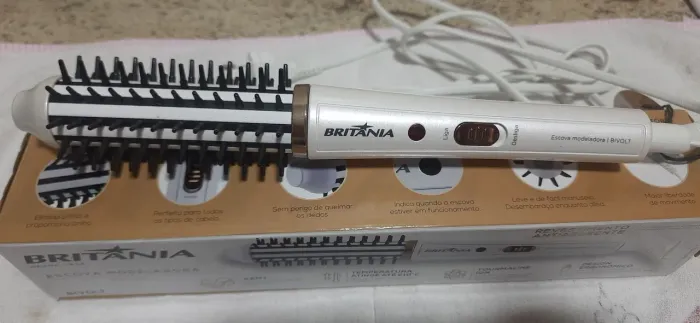 Escova Modeladora Britânia - Bivolt