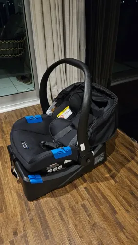 Bebê-conforto + Base - Burigotto Touring