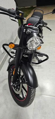 Royal Enfield Classic 350 Dark 2024