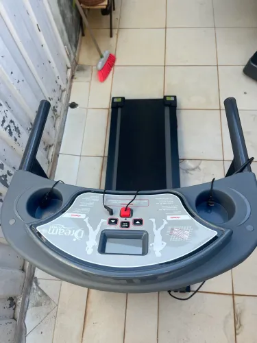 Esteira Elétrica Dream Fitness Bivolt