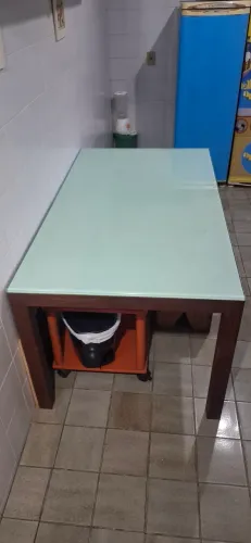 Mesa com tampo
