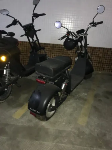 Scooter elétrica da marca ELEKTRA 2000w