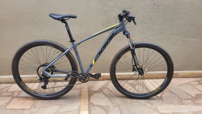 Bicileta OGGI Hacker HDS ESSA 17"