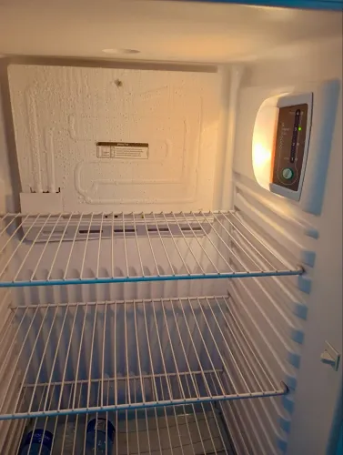 Geladeira consul CRD37 com freezer 334 litros