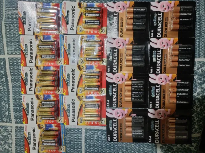 Pilhas Duracell AA4 Alkaline e Panasonic AA4 e AA6 dura até 10X mais Power Alkaline 