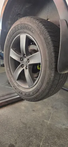Rodas aro 18 5x114 com pneus