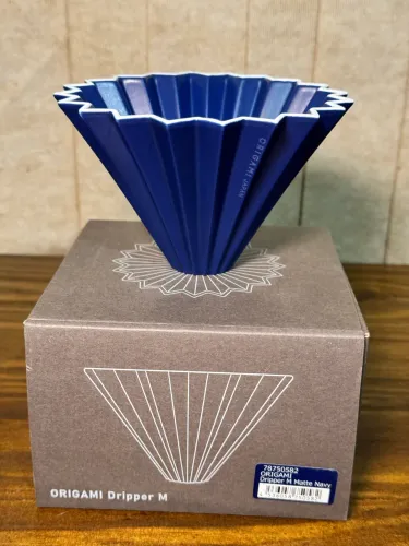 Coador de café de porcelana ORIGAMI DRIPPER M