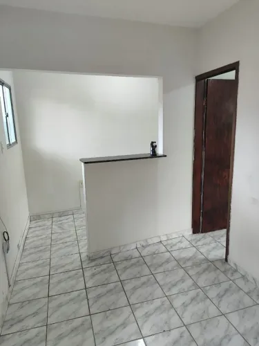Alugo kitnet em Afogados 700 reais com água inclusa