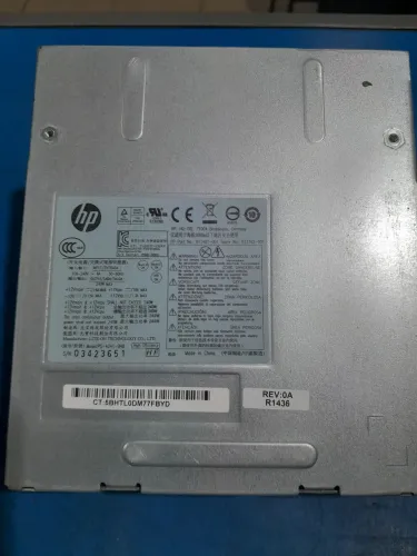 Fonte pc hp usada boa