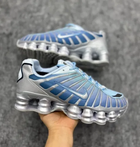 *TÊNIS NIKE SHOX 12 MOLAS*