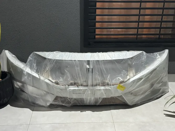 Para choque frontal do Honda Civic Touring 2018 branco tricolt ORIGINAL