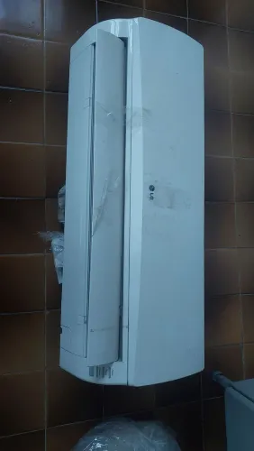 Evaporadora de ar condicionado LG