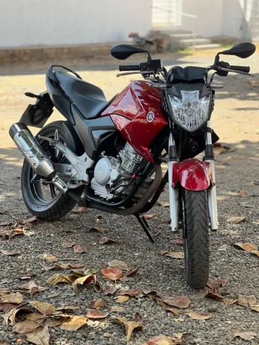 FAZER 250 2006 CARENADA