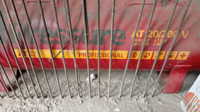 Compressor de ar 200 litros pressure trifásico 