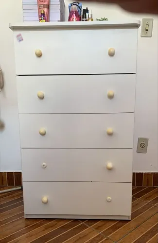 Cômoda 5 gavetas