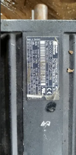 Servomotor Rexroth Indramat MKD090B-035-GP1-KN (Com Freio)