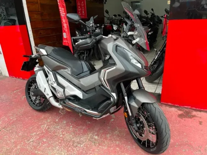 HONDA X-ADV 750 ABS