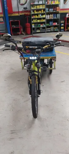 Tricículo bike carga motor 4T 200cc