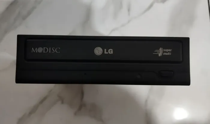 Gravador de DVD LG Super Multi GH24NS72 SATA (Perfeito Estado)