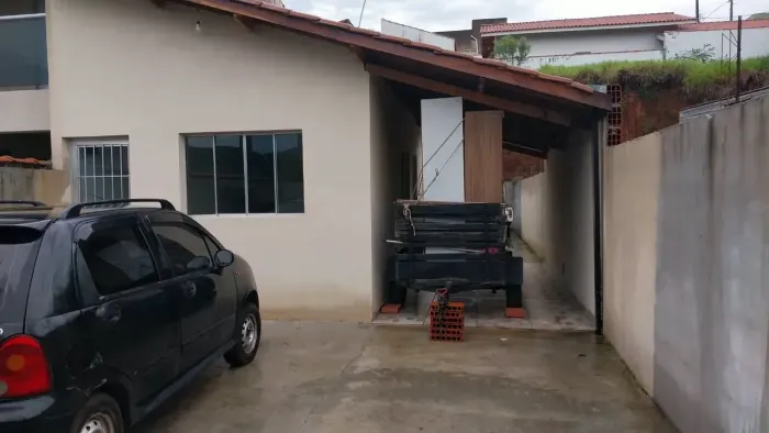 Casa Nova 2 Dormitórios ( 1 suíte ) no Girasóis - Piracaia