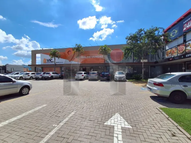 SALÃO DENTRO DE ÁREA COMERCIAL EM LOCALIZAÇÃO PRIVILEGIADA