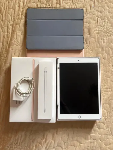 iPad 8 geração + Apple Pencil 1 geração 