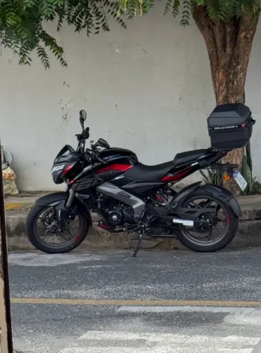 Bajaj Dominar 160 2025