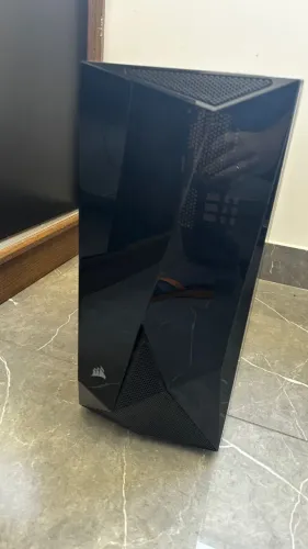 Gabinete Corsair Carbide Series SPEC-DELTA 