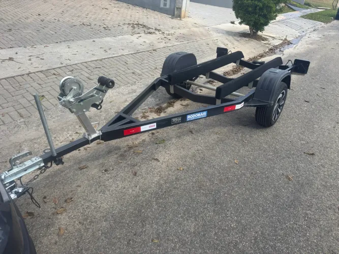 Carretinha para jet ski 2027 zero km