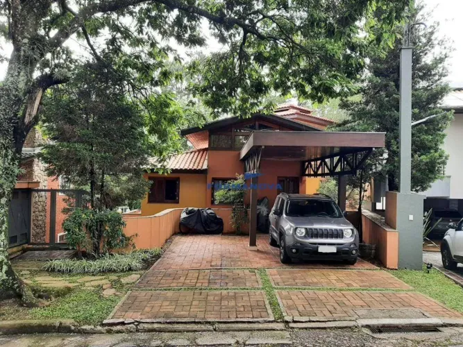 Casa 256m² | 3 Dormitórios | Piscina | Arquitetura Diferenciada | Condomínio Pinus Park |