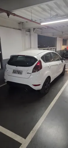 Ford Fiesta SEL 1.6 16V Flex Mec. 5P 2017