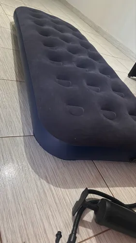 COLCHÃO INFLÁVEL DE SOLTEIRO + BOMBA