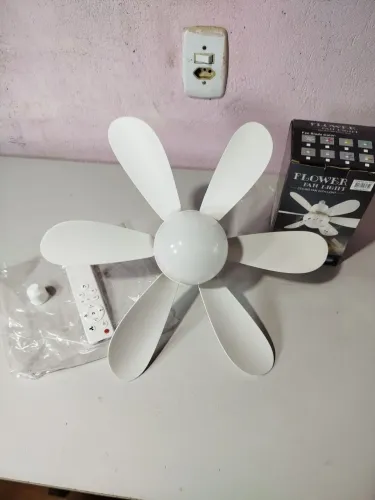 Ventilador/Lâmpada de Teto (a Pronta Entrega)