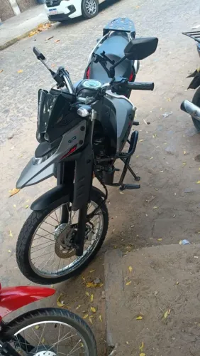 Vende-se essa moto