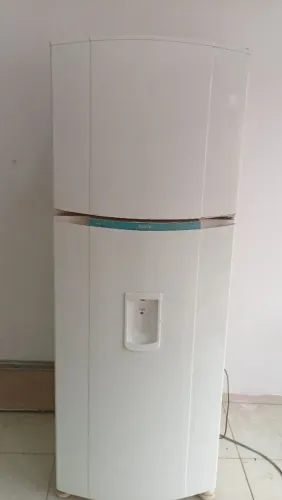 Geladeira Consul duplex gelando perfeitamente 